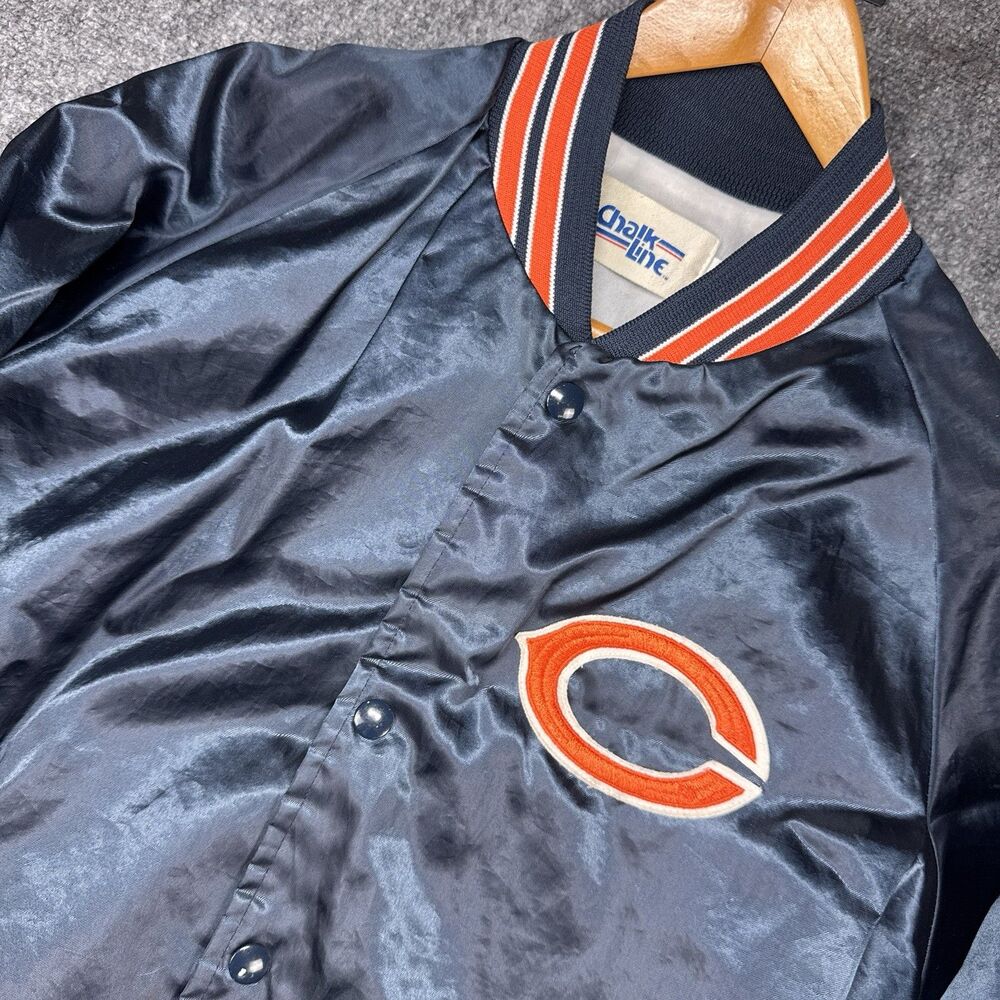 Men's Vintage 1980s Chalk Line NFL Chicago Bears Satin Jacket Size L